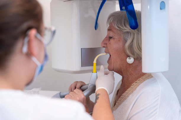 Best Emergency Dental Extractions in Indialantic, FL